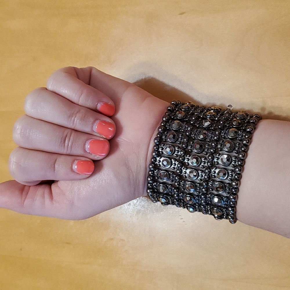 Womens Expanding Bracelet,Cross Posted🖤 One Size fits all 😍 - Picture 6 of 7